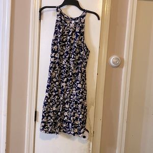 Old Navy Key Hole Shift Dress